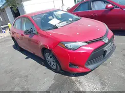 2T1BURHE4JC124233 2018 TOYOTA COROLLA