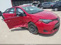 2T1BURHE4JC967395 2018 TOYOTA COROLLA