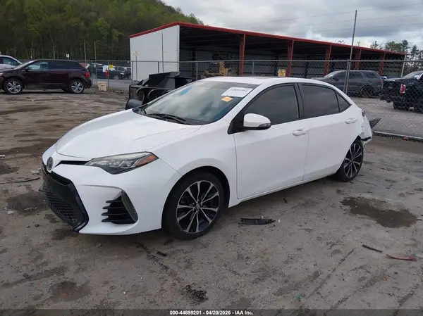 2T1BURHE4JC973620 2018 TOYOTA COROLLA - Image 2