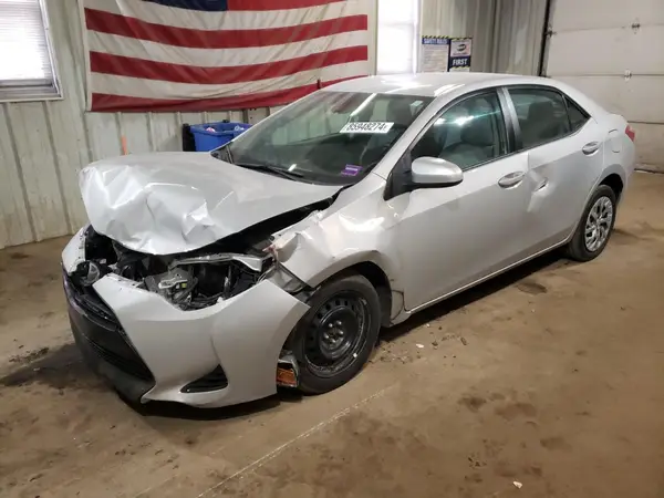 2T1BURHE4JC976520 2018 TOYOTA COROLLA - Image 1