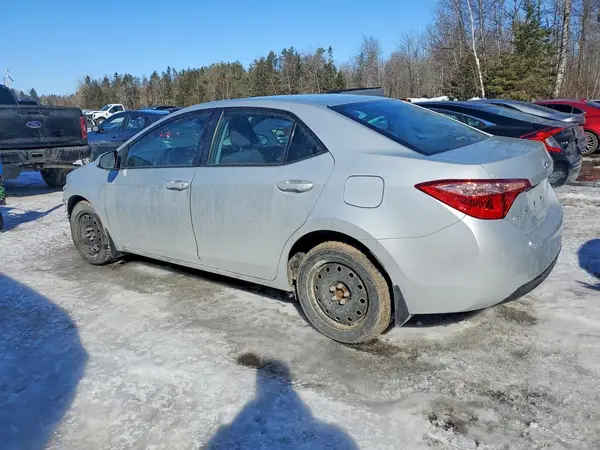2T1BURHE4JC978462 2018 TOYOTA COROLLA - Image 2