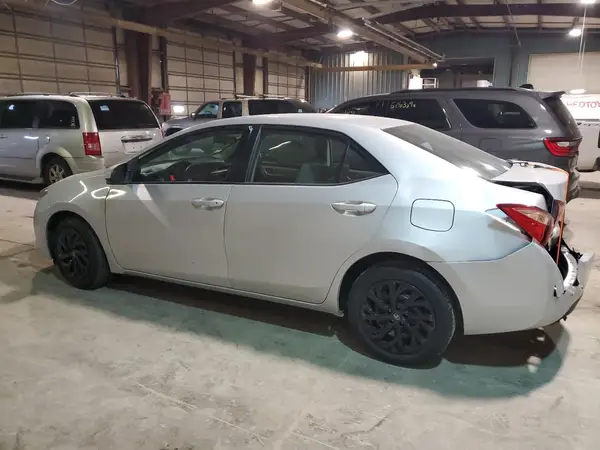 2T1BURHE4JC980468 2018 TOYOTA COROLLA - Image 2