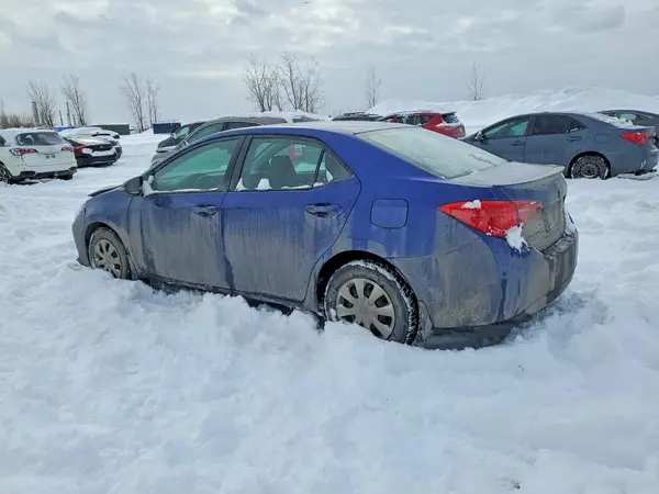 2T1BURHE4JC980549 2018 TOYOTA COROLLA - Image 2