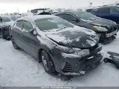 2T1BURHE4JC980891 2018 TOYOTA COROLLA
