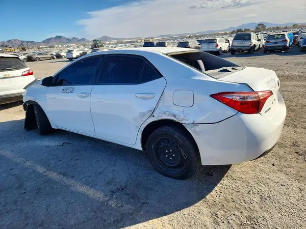 2T1BURHE4JC986853 2018 TOYOTA COROLLA - Image 2