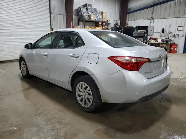 2T1BURHE4JC989347 2018 TOYOTA COROLLA - Image 2