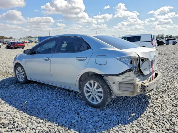 2T1BURHE4JC989557 2018 TOYOTA COROLLA - Image 2