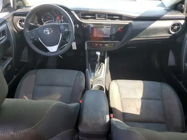 2T1BURHE4JC989557 2018 TOYOTA COROLLA - Image 8