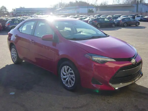 2T1BURHE4JC993687 2018 TOYOTA COROLLA - Image 1