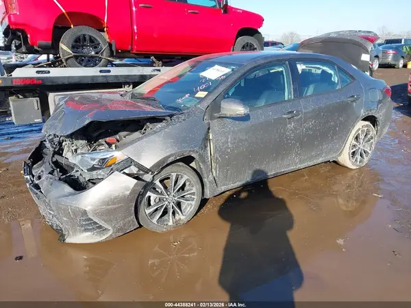 2T1BURHE4JC994001 2018 TOYOTA COROLLA - Image 2