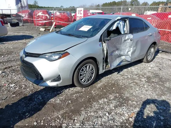 2T1BURHE4JC995164 2018 TOYOTA COROLLA - Image 2