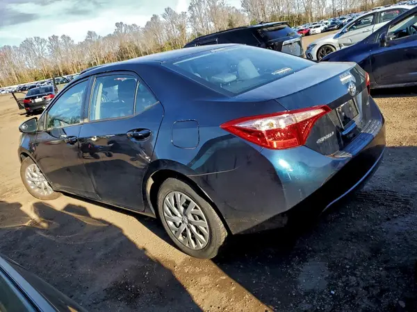 2T1BURHE4JC996671 2018 TOYOTA COROLLA - Image 2