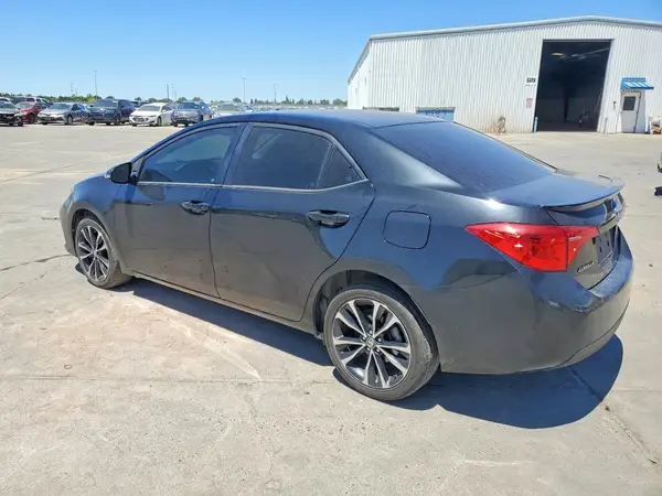 2T1BURHE4JC997030 2018 TOYOTA COROLLA - Image 2