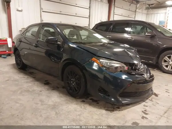 2T1BURHE4KC129627 2019 TOYOTA COROLLA - Image 1