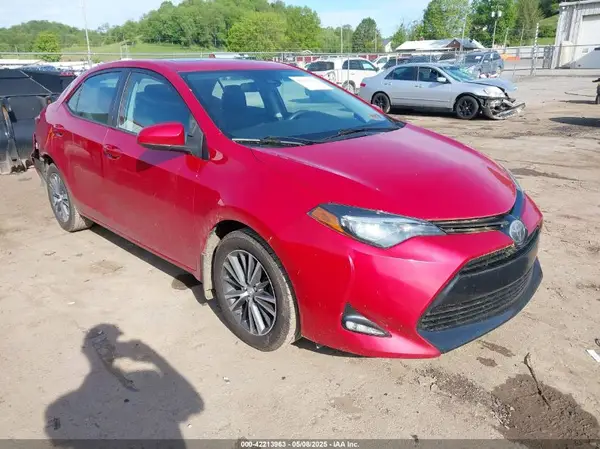 2T1BURHE4KC138618 2019 TOYOTA COROLLA - Image 1