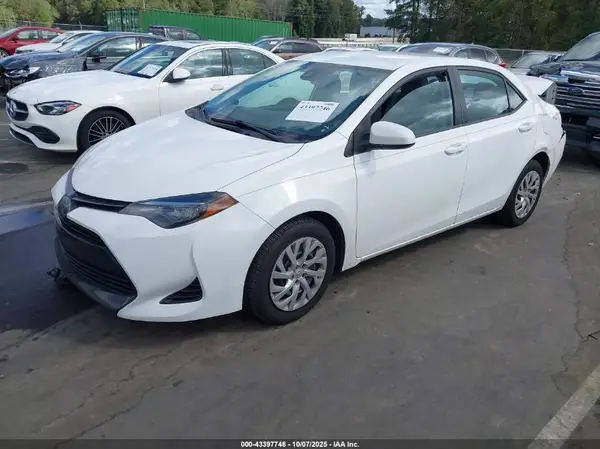 2T1BURHE4KC144712 2019 TOYOTA COROLLA - Image 2