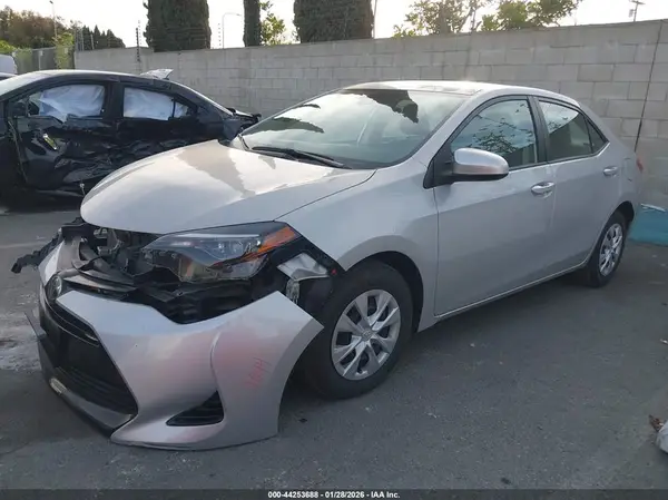 2T1BURHE4KC148727 2019 TOYOTA COROLLA - Image 2