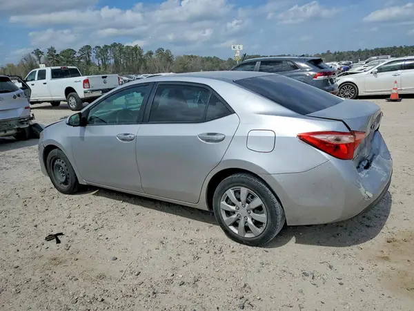 2T1BURHE4KC151403 2019 TOYOTA COROLLA - Image 2