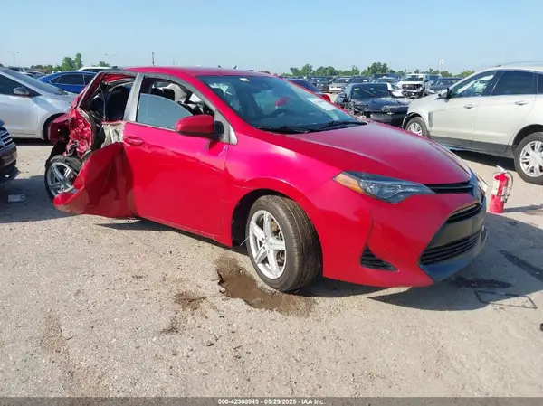 2T1BURHE4KC152809 2019 TOYOTA COROLLA - Image 1