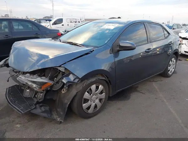 2T1BURHE4KC155435 2019 TOYOTA COROLLA - Image 2