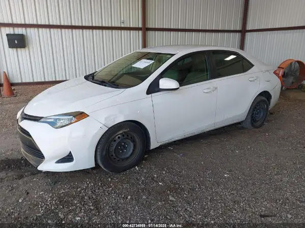 2T1BURHE4KC163714 2019 TOYOTA COROLLA - Image 2