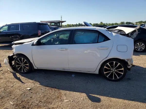 2T1BURHE4KC164698 2019 TOYOTA COROLLA - Image 2