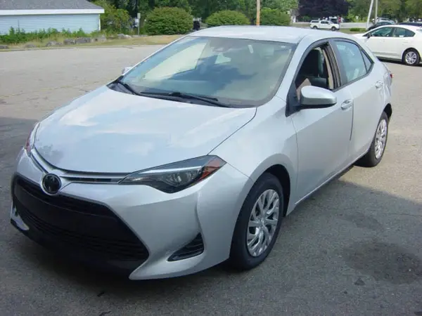 2T1BURHE4KC169643 2019 TOYOTA COROLLA - Image 2