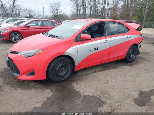 2T1BURHE4KC184868 2019 TOYOTA COROLLA - Image 2