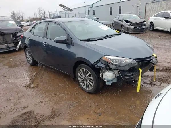 2T1BURHE4KC187057 2019 TOYOTA COROLLA - Image 1