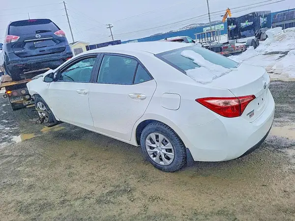 2T1BURHE4KC190492 2019 TOYOTA COROLLA - Image 2