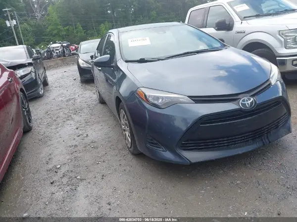 2T1BURHE4KC202849 2019 TOYOTA COROLLA - Image 1