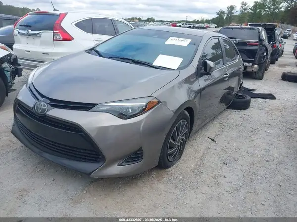 2T1BURHE4KC208666 2019 TOYOTA COROLLA - Image 2