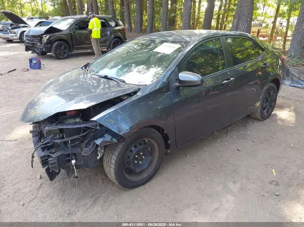 2T1BURHE4KC214905 2019 TOYOTA COROLLA - Image 2