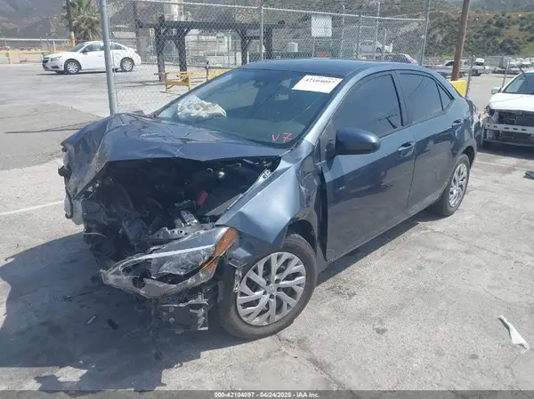 2T1BURHE4KC215942 2019 TOYOTA COROLLA - Image 2