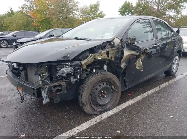 2T1BURHE4KC223409 2019 TOYOTA COROLLA - Image 2