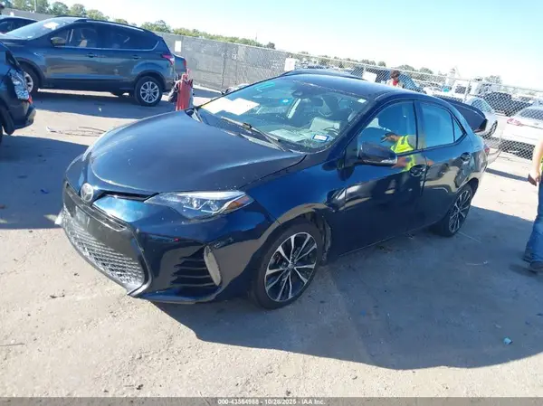 2T1BURHE4KC238086 2019 TOYOTA COROLLA - Image 2