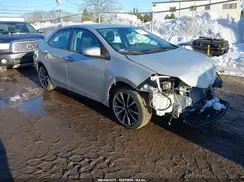 2T1BURHE4KC239433 2019 TOYOTA COROLLA