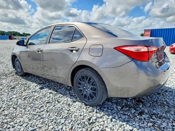 2T1BURHE4KC242011 2019 TOYOTA COROLLA - Image 2
