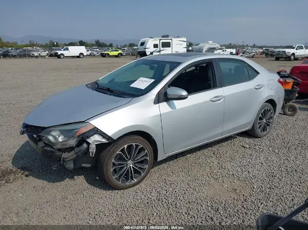 2T1BURHE5GC499010 2016 TOYOTA COROLLA - Image 2