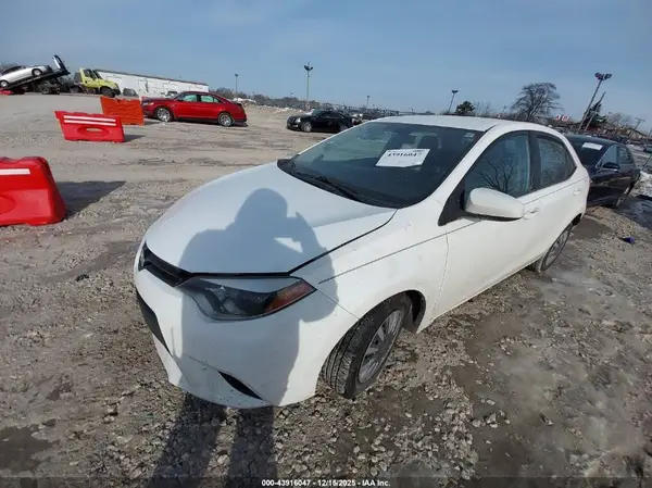 2T1BURHE5GC558069 2016 TOYOTA COROLLA - Image 2