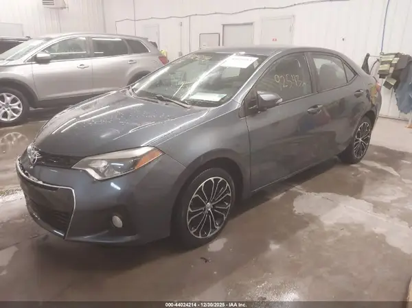2T1BURHE5GC579777 2016 TOYOTA COROLLA - Image 2