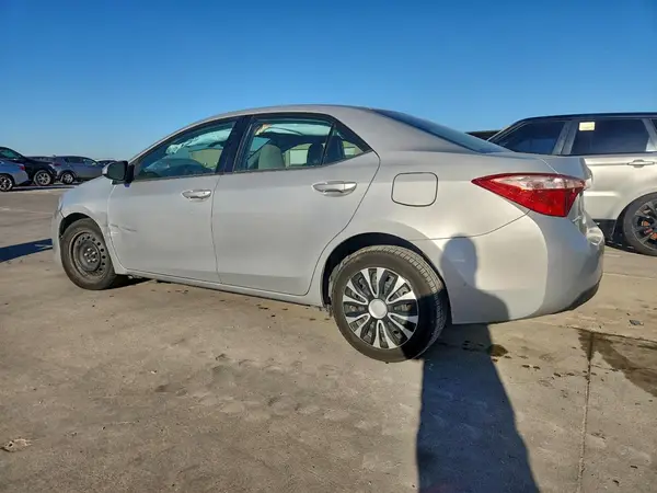 2T1BURHE5HC747841 2017 TOYOTA COROLLA - Image 2