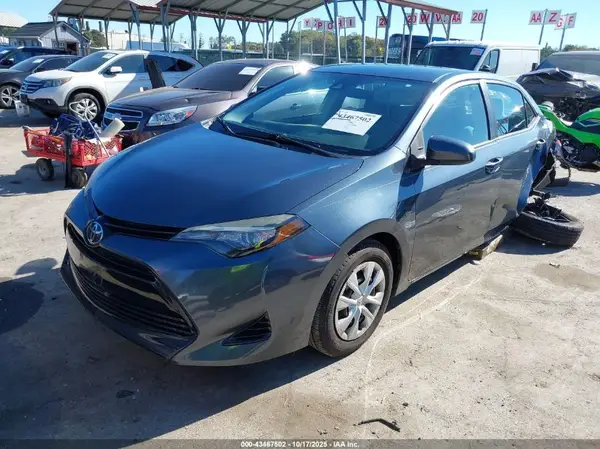 2T1BURHE5HC748424 2017 TOYOTA COROLLA - Image 2