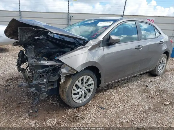 2T1BURHE5HC751890 2017 TOYOTA COROLLA - Image 2