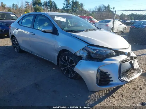 2T1BURHE5HC752652 2017 TOYOTA COROLLA - Image 1