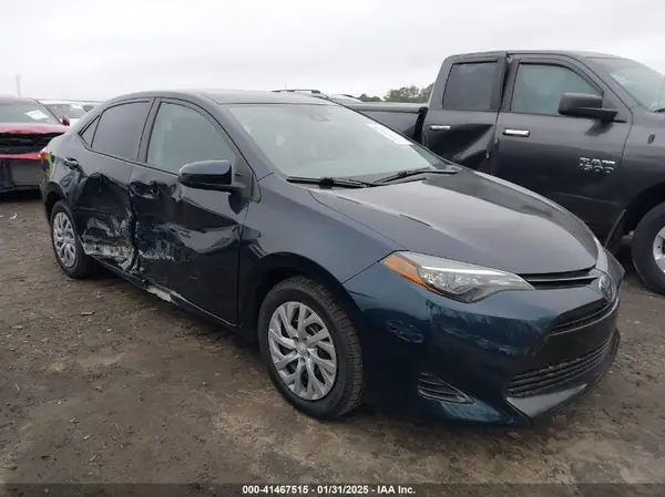 2T1BURHE5HC752943 2017 TOYOTA COROLLA - Image 1