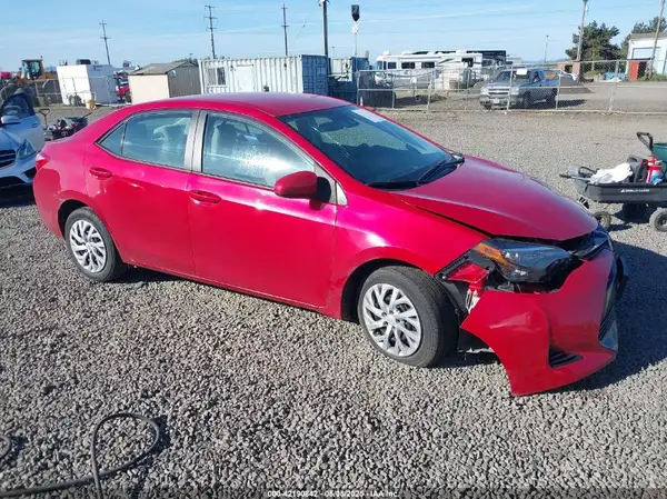 2T1BURHE5HC755521 2017 TOYOTA COROLLA - Image 1