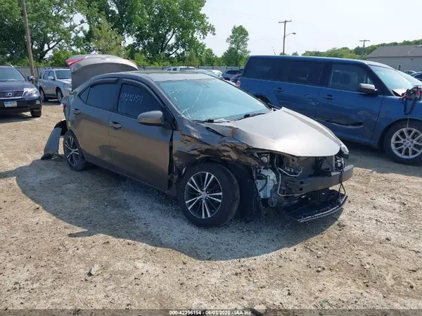 2T1BURHE5HC756331 2017 TOYOTA COROLLA - Image 1