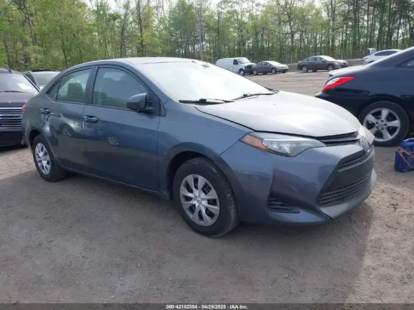 2T1BURHE5HC756927 2017 TOYOTA COROLLA - Image 1