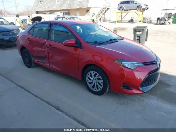 2T1BURHE5HC760668 2017 TOYOTA COROLLA - Image 1